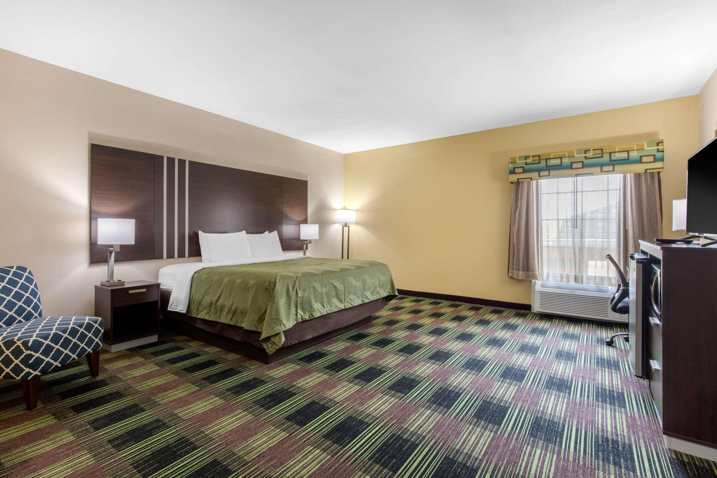 Cadiz Quality Inn מראה חיצוני תמונה