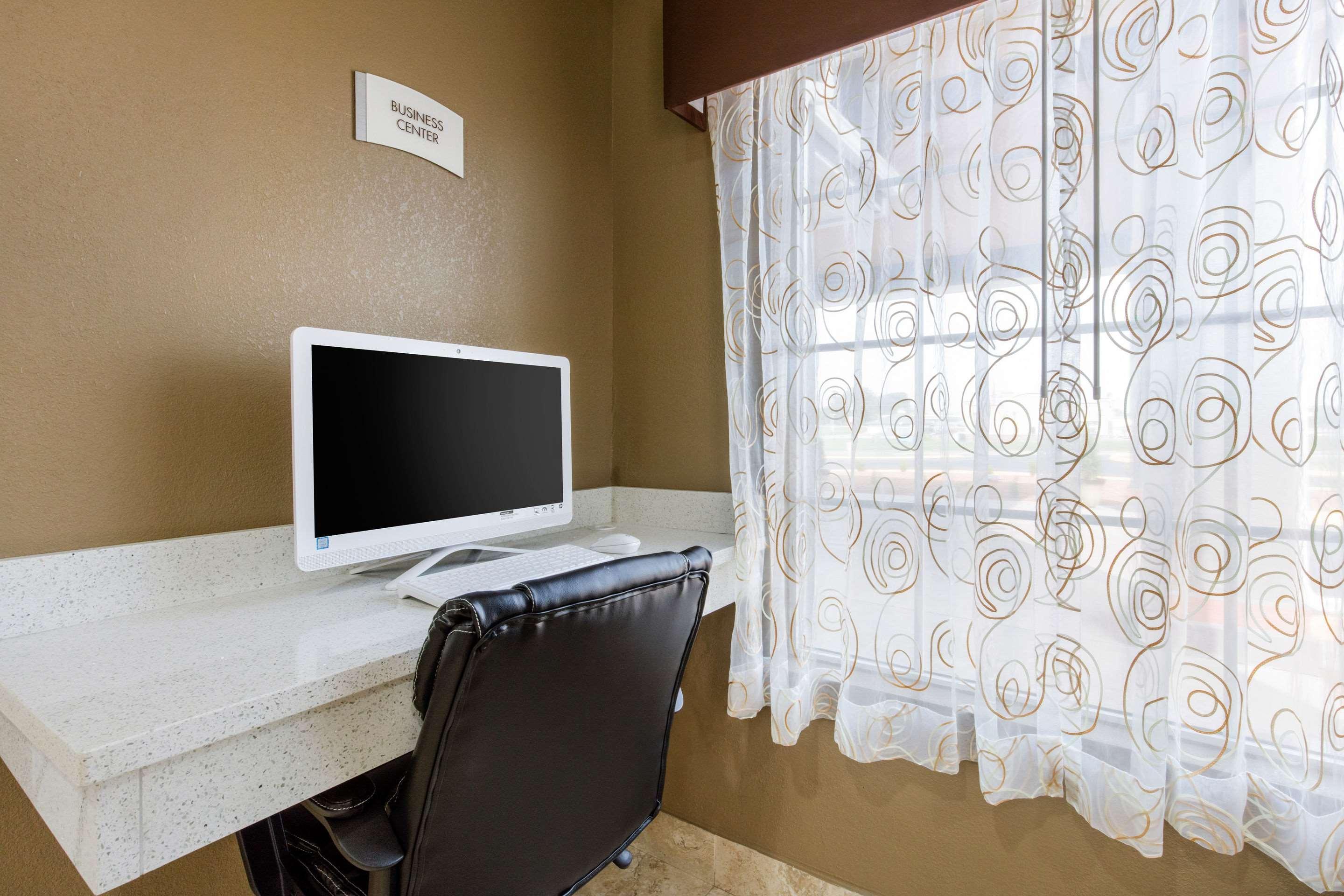 Cadiz Quality Inn מראה חיצוני תמונה
